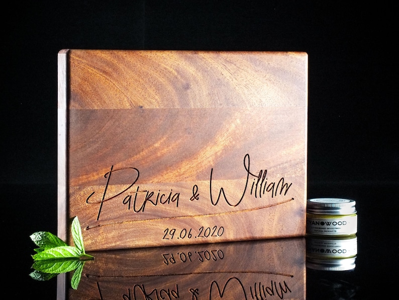Personalized Mahogany Cutting Board,Engraved Couple Names, Custom Handmade Wooden Charcuterie, Cheese Board Anniversary Wedding Gift for Mom zdjęcie 1