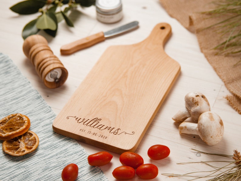 Custom Cutting Board with Handle, Personalized Small Cheese Board, Engraved Chopping Board, Handmade Wooden Charcuterie, Wedding Family Gift zdjęcie 1