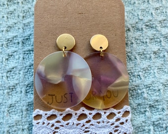 JOLIE - Shimmering resin earring in silver or gold (304 stainless steel)