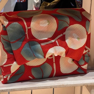 Furoshiki S 48 Yumeji Takehisa |Tsubaki Camellia Red/ Furoshiki bag/ Sustainable packaging/Kimono accessories/Kimono accessories/Furoshikimusubi