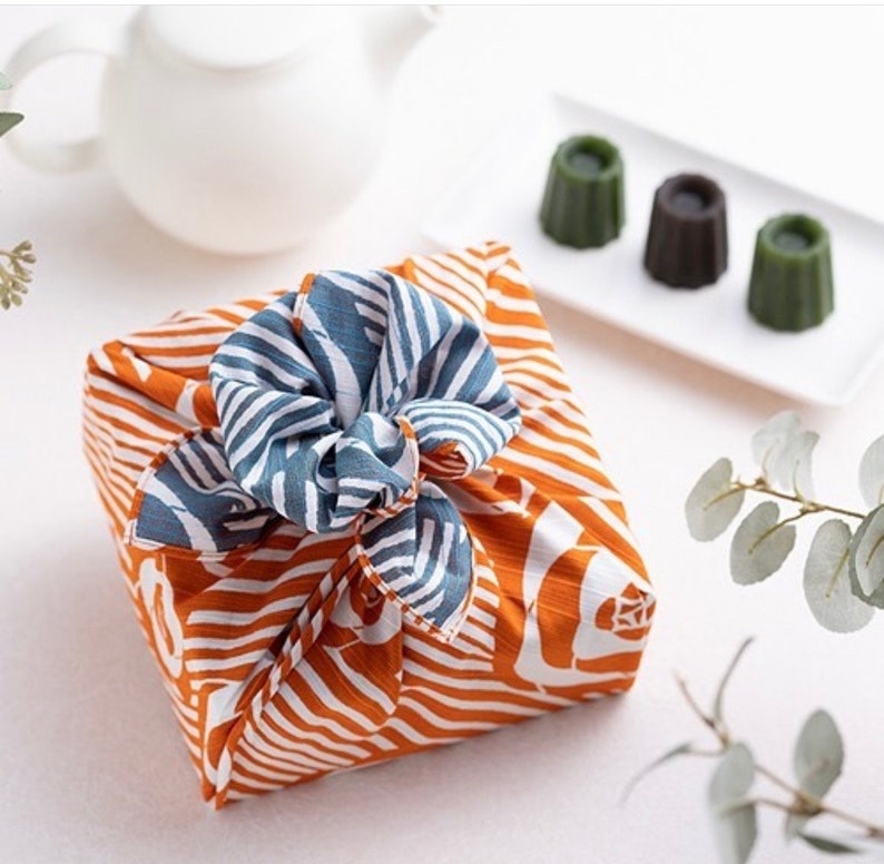 Furoshiki S Isamonyo Tsubaki Orange Bleu/Tissu Furoshiki/Tissu cadeau/Emballage durable/Zerowaste Noël/Japan Love/Camélia japonais image 1