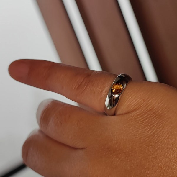 Citrine ring. 925 Sterling Silver. Natural Citrine round shape. Citrine véritable. Engagement Ring. Bague en Citrine véritable.