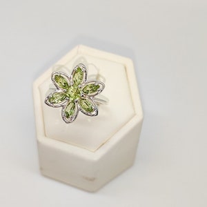 Flower shaped ring set with Natural Peridot on solid 925 silver.Sterling silver ring.Gift idea. Real Peridot flower Ring.Handmade.
