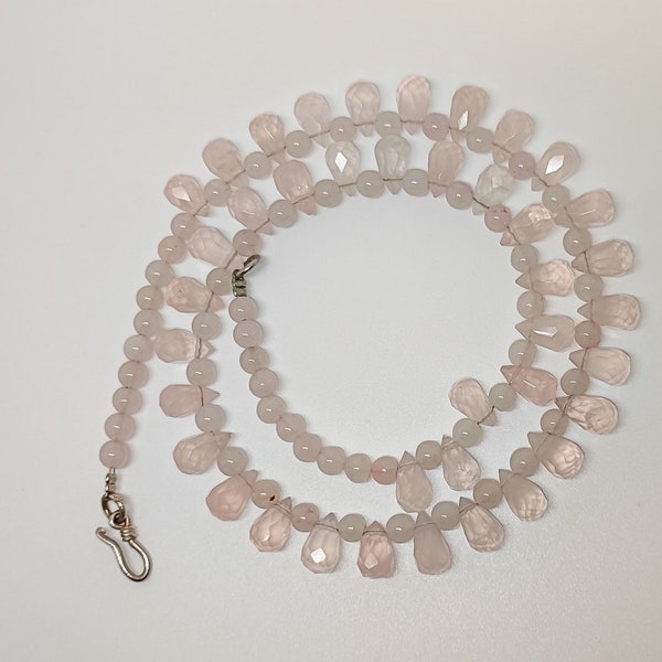 Real Rose Quartz Necklace. Perles de quartz rose Naturelles. 925 sterling silver. Ras du cou Quartz Rose véritable. Rose quartz gemstone