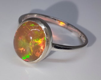 Anillo de ópalo de fuego. Plata de ley 925. Ópalo etíope natural en cabujón ovalado. Anillo de boda de ópalo. Anillo de ópalo para hombre. Anillo de ópalo para mujer.