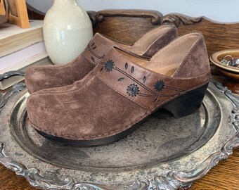 tooled leather clogs