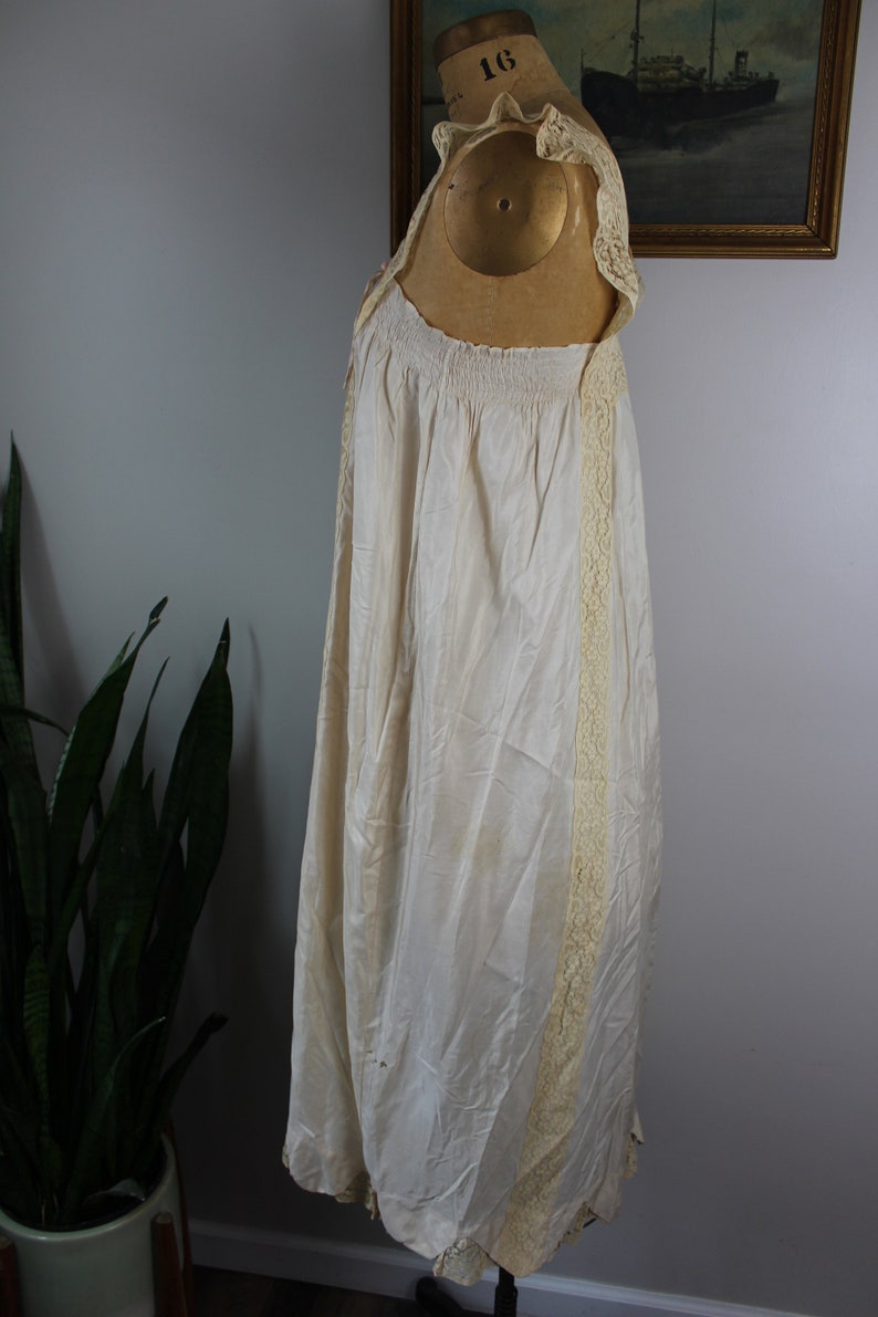 Antique 1920s Slip Dress Size M Vintage 20s Art Deco Floral Silk and Lace Flapper Underdress Slip Size Medium image 4