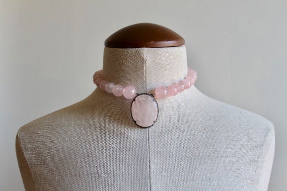 Rose Quartz Choker | Vintage Rose Glass Choker | G