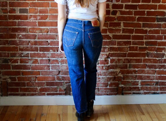 levi's dark wash jeans womens
