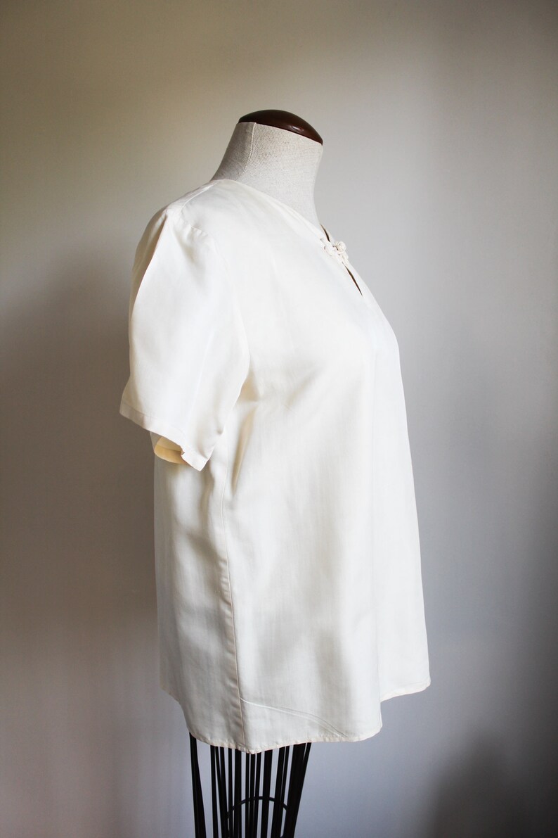 Size Small Petite Anne Carson 100/% Pure Silk Vintage Silk Short Sleeve Top Vintage Blouse
