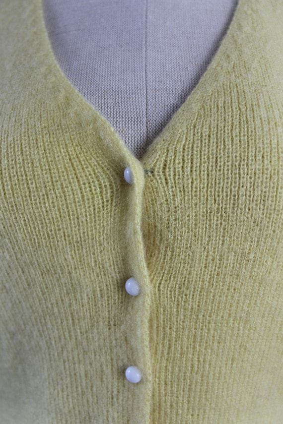 Vintage 1950s Knit Waistcoat | Size M | Dark Yell… - image 7