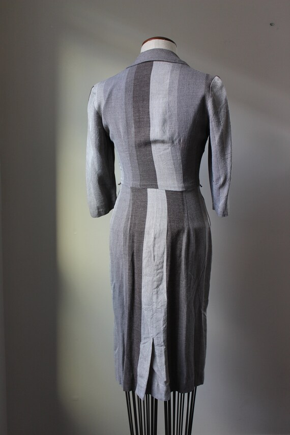 Vintage Home-Sewn Grey Dress | 1950s Gray Zip Dow… - image 3