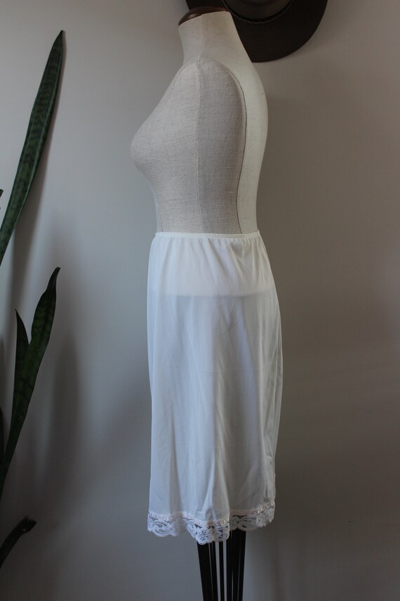 Vintage 70s Nylon Slip Skirt | Size XS 24-26 inch… - image 4