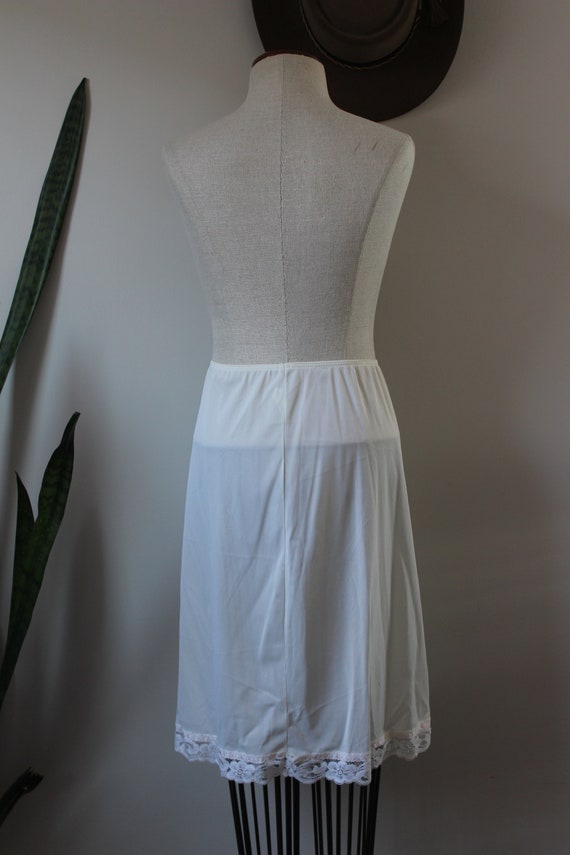 Vintage 70s Nylon Slip Skirt | Size XS 24-26 inch… - image 5