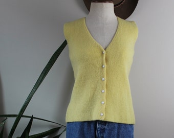 Vintage 1950s Knit Waistcoat | Size M | Dark Yellow Hand Knit Knitted Sweater Vest Button Down Top 50s Vintage Size Medium