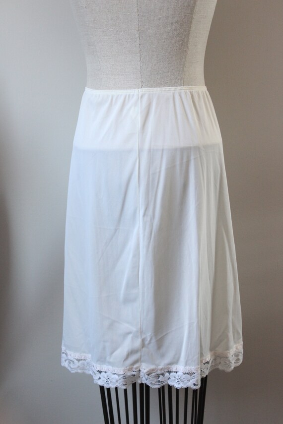 Vintage 70s Nylon Slip Skirt | Size XS 24-26 inch… - image 3