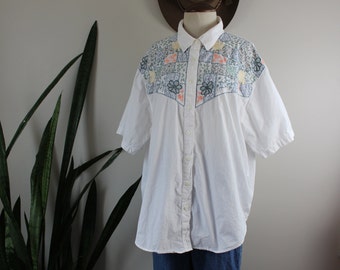 Vintage 90s Embroidered Blouse | Size XL | Vintage Cotton Patchwork Shirt Button Down Short Sleeve Collared Shirt Size Extra Large