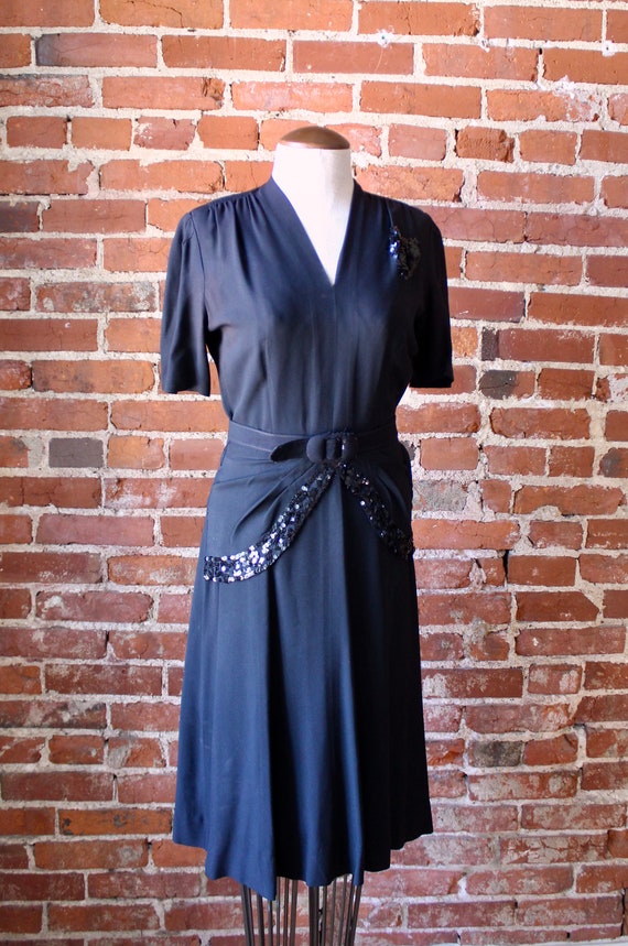 Vintage 1940s Dress | XS | Belt & Buckle | Sequin… - image 2