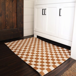 Checkered rug, bathroom mat, bathroom rug, small rug, entryway mat, Bohemian style rug, Shower mat, Tan checkered rug, Simple design