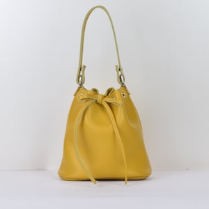 leather shoulder bag,leather bucket bag,leather crossbody bag,gift for her,womens leather bag,bucket bag,leather pouch bag,sac en cuir
