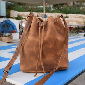 leather bucket bag,leather crossbody bag,shoulder bag,bucket bag,gift for her,leather womens bag,leather shoulder bag,leather pouch bag