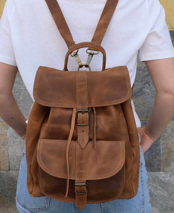 Mochila de cuero mochila hecha a mano regalo para ella rucksuck hecho a mano bolsa de viaje de cuero mochila de mujer bolso universitario de cuero rucksuck de cuero Etsy Espana