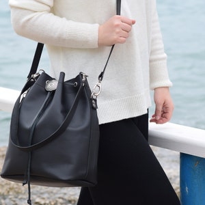 leather bucket bag,leather bag women,bucket bag,gift for her,womens leather bag,leather shoulder bag,leather pouch bag,leather cross bag