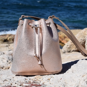 leather shoulder bag,leather crossbody bag,small shoulder bag,bucket bag,gift for her,leather bag women,leather bucket bag,leather pouch bag