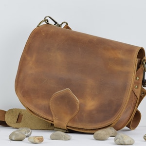 leather shoulder bag,womens leather bag,leather crossbody bag,leather saddle bag,gift for her,black leather bag,leather cross bag,handmade