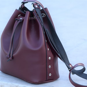 leather shoulder bag,leather crossbody bag,boho shoulder bag,bucket bag,gift for her,leather bag women,Leather bucket bag,leather pouch bag
