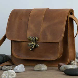 Umhängetasche aus Leder,Damen Ledertasche,Leder Crossbody,Geschenk für Sie,Ledertasche,Leder Crossbody,handgefertigt
