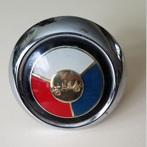 RARE/ MINT/Beautiful Buick Horn Cap/ Horn Button/GM 1950&#39;s