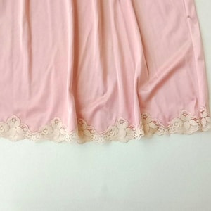 Sexy Slip/Lacy Romantic Coral Pink Half Slip/Vintage Lingerie/Size Medium
