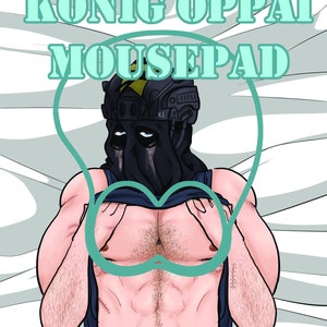 Pode incluir: Um mousepad preto e azul com o texto "KONIG OPPAI MOUSEPAD" em letras brancas. O mousepad apresenta uma ilustração de desenho animado de uma pessoa usando uma balaclava preta e uma camisa azul, com o peito exposto.