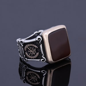 Herren Achat Stein Chi Rho Ring Christogramm Schutz Ring Christianity Mid Century Geschenk christlicher Schmuck für Männer Personalisierter Signet Ring