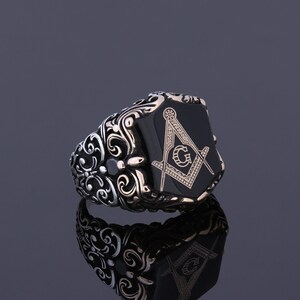 Men’s 10k Yellow Gold Freemason Ring – Blue Stone Square & Compass, Size 13.25 - View #10
