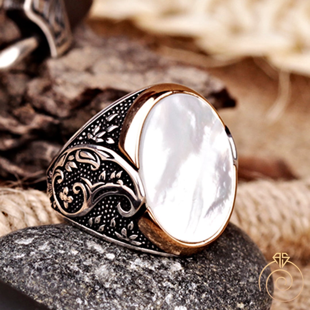 Oval White Pearl Stone Symmetrical Patterned Sterling Silver Men's Ring »  Anitolia