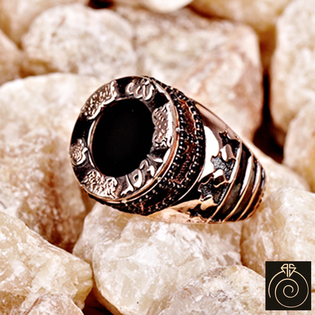 King Conqueror Stamp Ring Men Onyx Gemstone Unique
