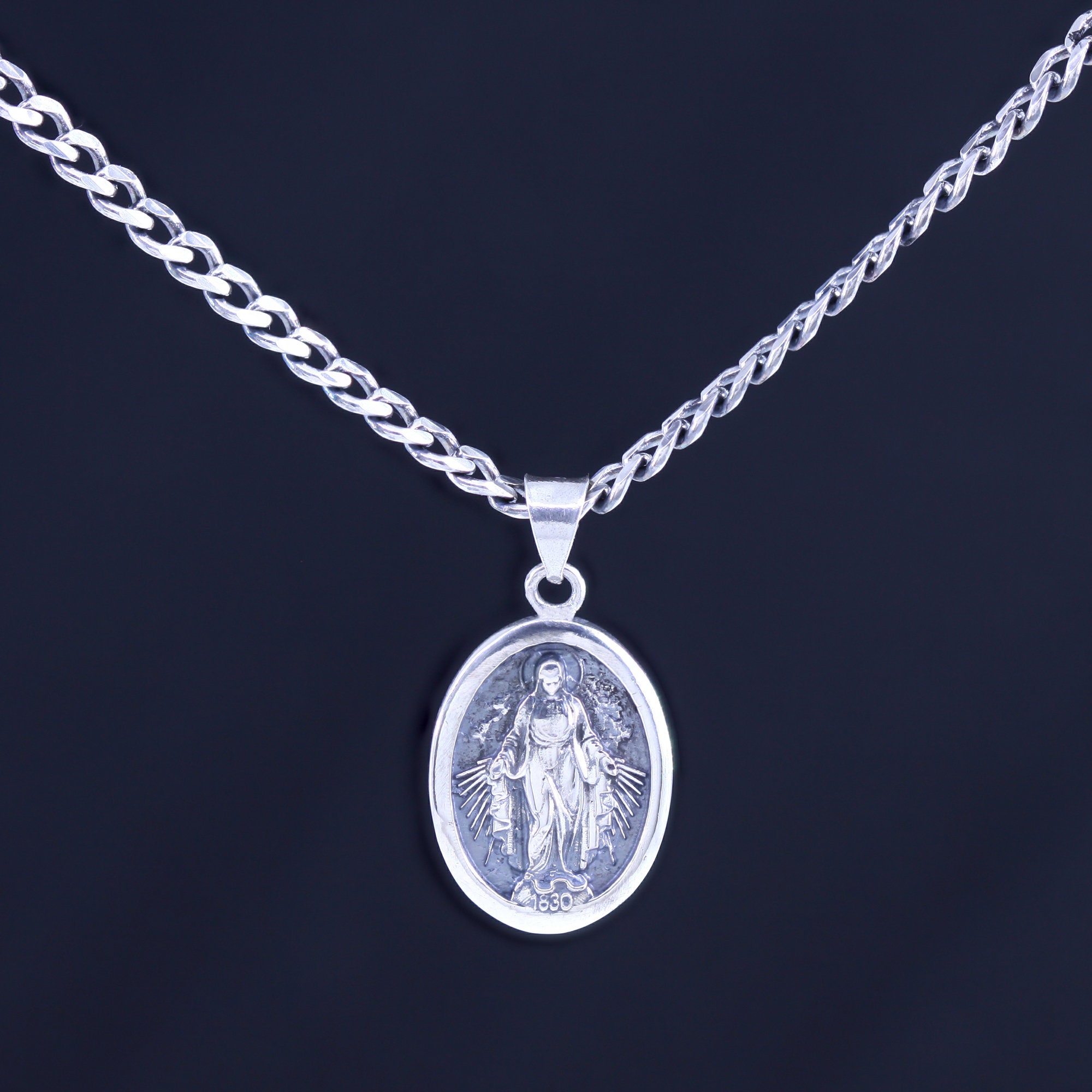 聖母マリア様神様十字架ネックレスペンダントベッド