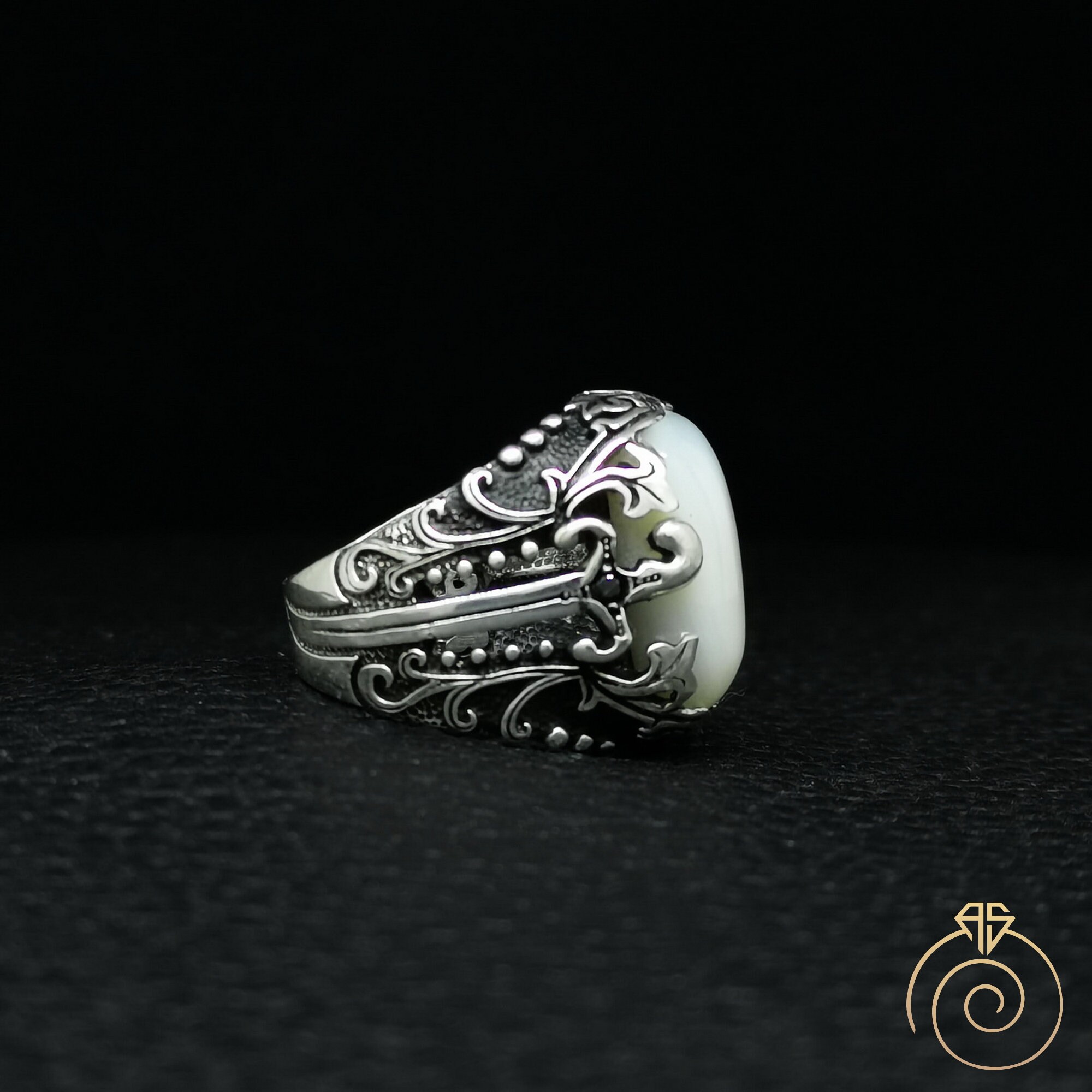 Divya Shakti 10.25-10.50 Carat Pearl Moti Gemstone Silver Plain Design Ring  For Men & Women|Amazon.com
