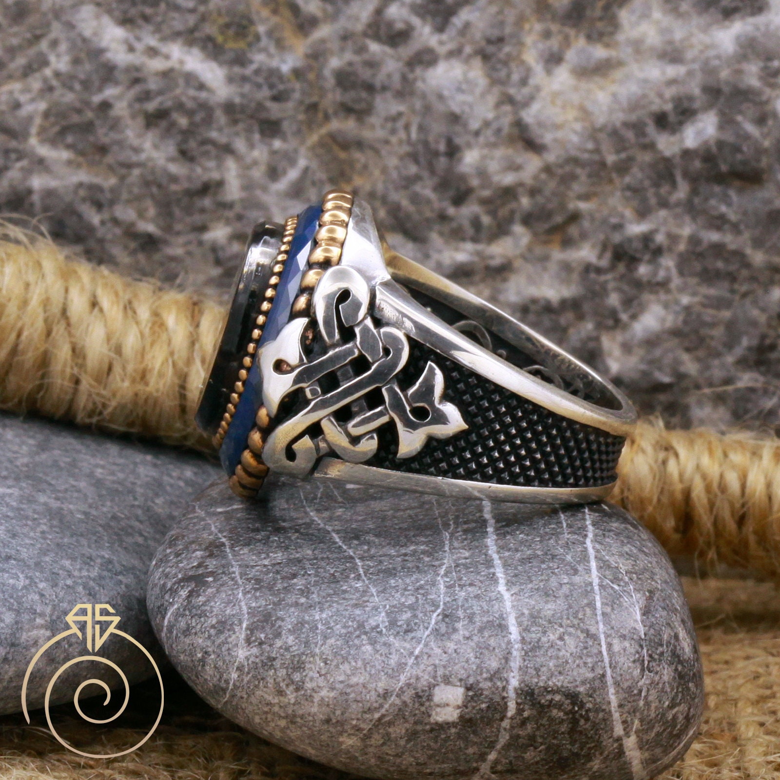 Unique Retro Scorpio Pattern Rings for Men Jewelry Stylish Hip Hop Ring Gold Plated Coyote Ring Accessories Gothic Style Punk Style-10, Gold