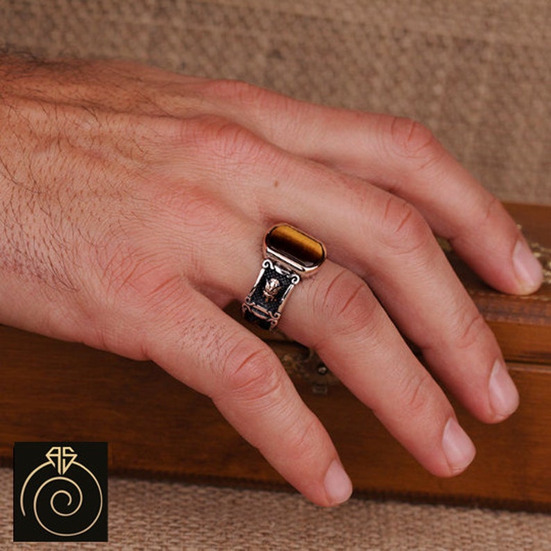 Vintage Sterling Silver Tiger Gemstone Wedding Band Men\u2019s Brown Tiger\u2019s Eye Statement Ring Customize Emblem Heraldic Vintage Jewelry Gift