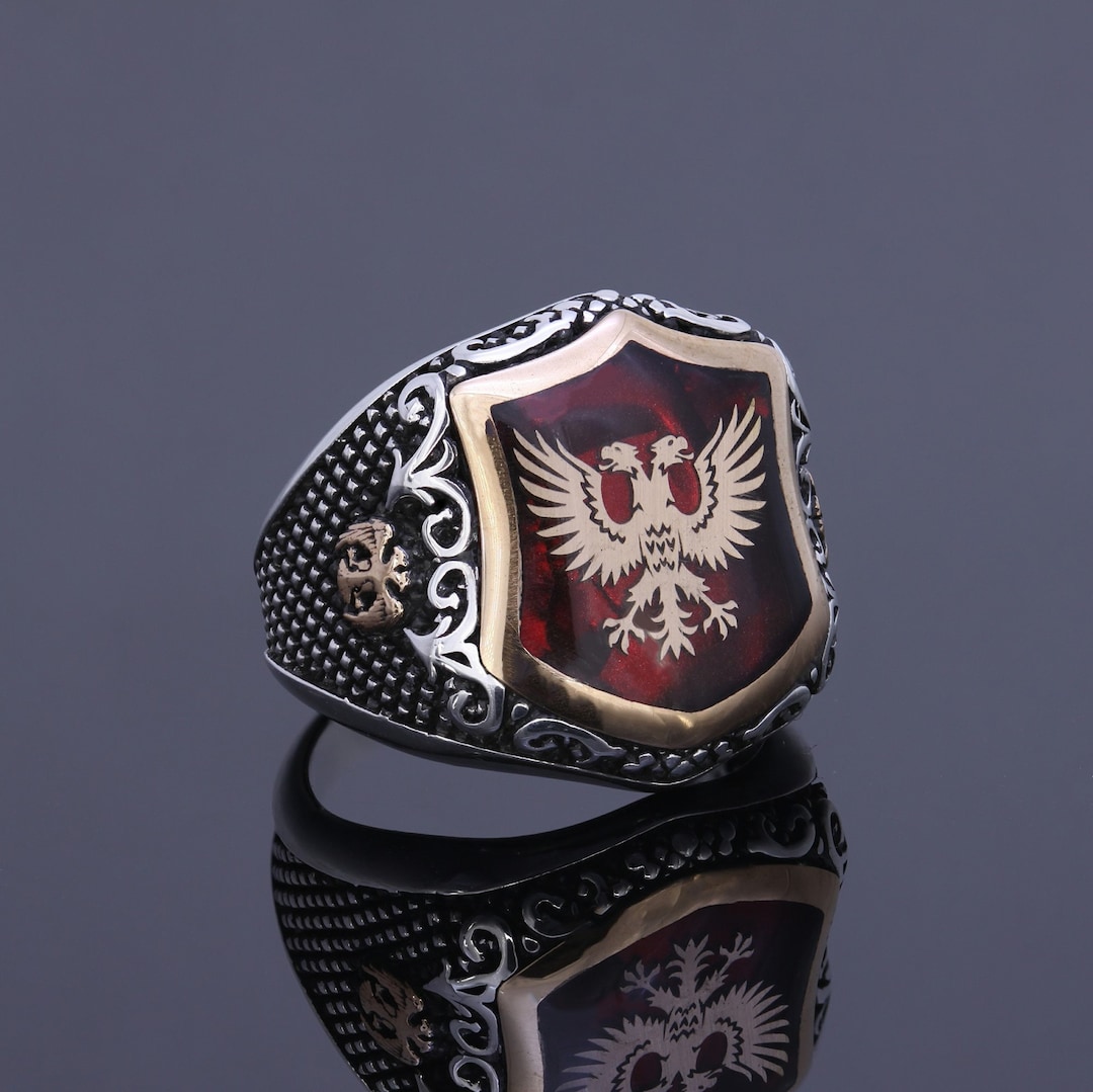 dedo anular anillo en el meÃ±ique hombre significado