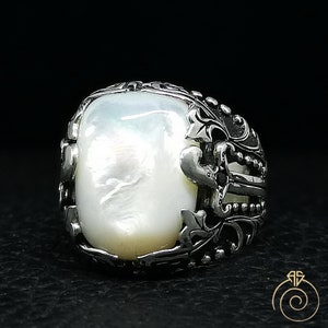 Mens Silver Pearl Ring, Sword Engraved Vintage Statement Ring, Natural Mother of Pearl Cocktail Ring, Handmade Exclusive Quality Men Jewelry