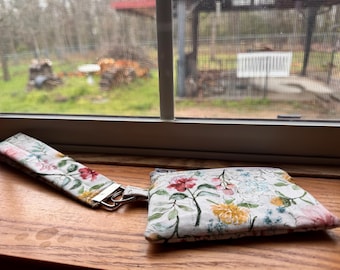 Monedero con llavero y estampado floral / Monedero pequeño de algodón con cremallera