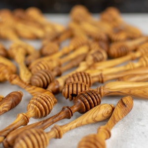 Wooden Honey Dippers| Wholeshale Honey Spoons | Honey Drizzler | Honey Spoon | Partty Favor Gift| Honeycomb Stick | Hamdmade Honey Stick