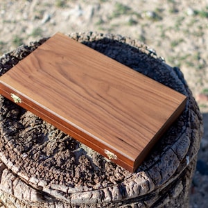 Jeu de planches de backgammon en bois | Bois de noyer | Taille moyenne | Tavli grec fait main en bois | Cadeaux en bois
