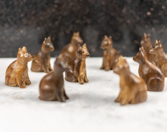 Giocattolo animale del cane in legno fatto a mano / decorativi e giocattoli in legno