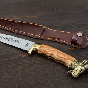 Handmade OliveWood Knife with unique design and leather case