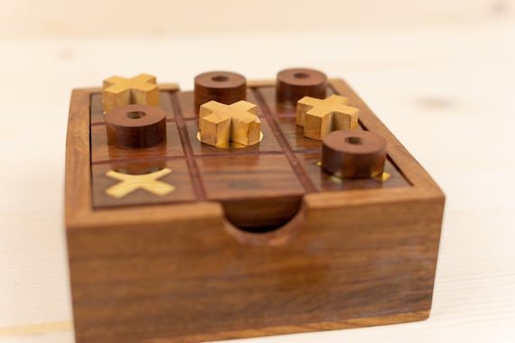 Google Search Now Lets You Play Solitaire or Tic-Tac-Toe
